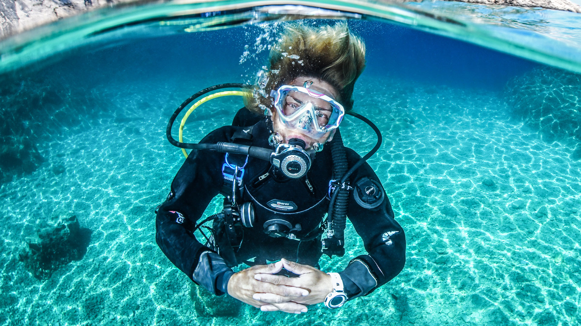 Dry suit diver